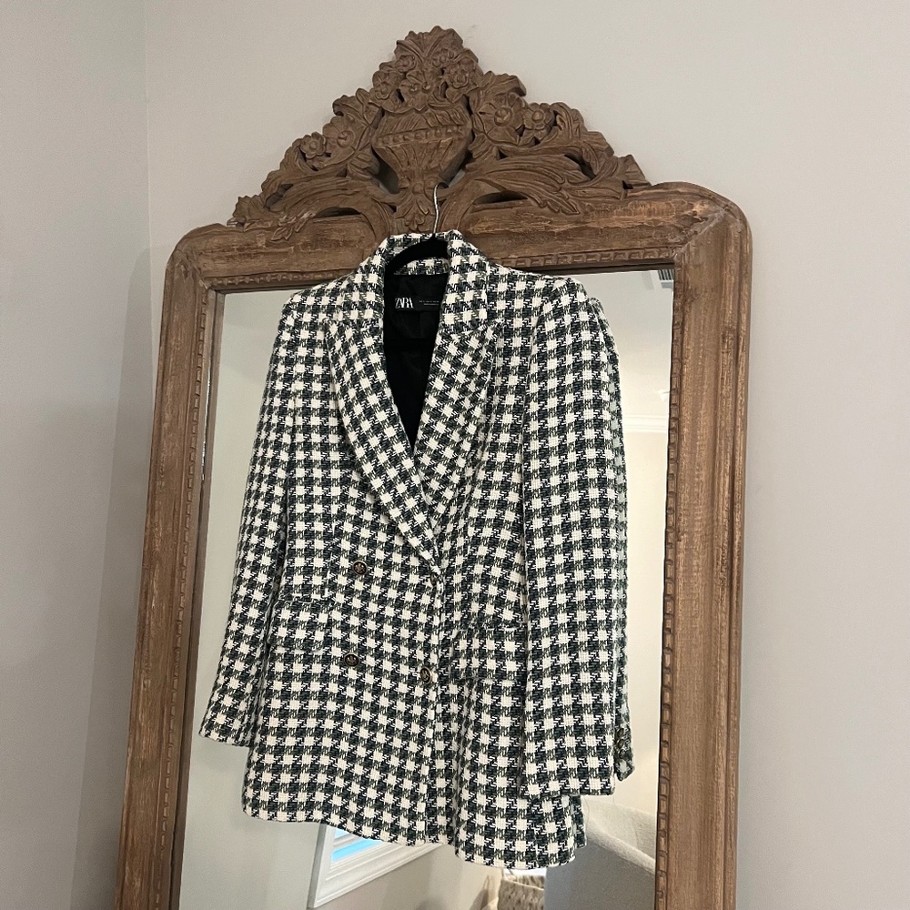 Like New! ZARA multi color lux blazer size small